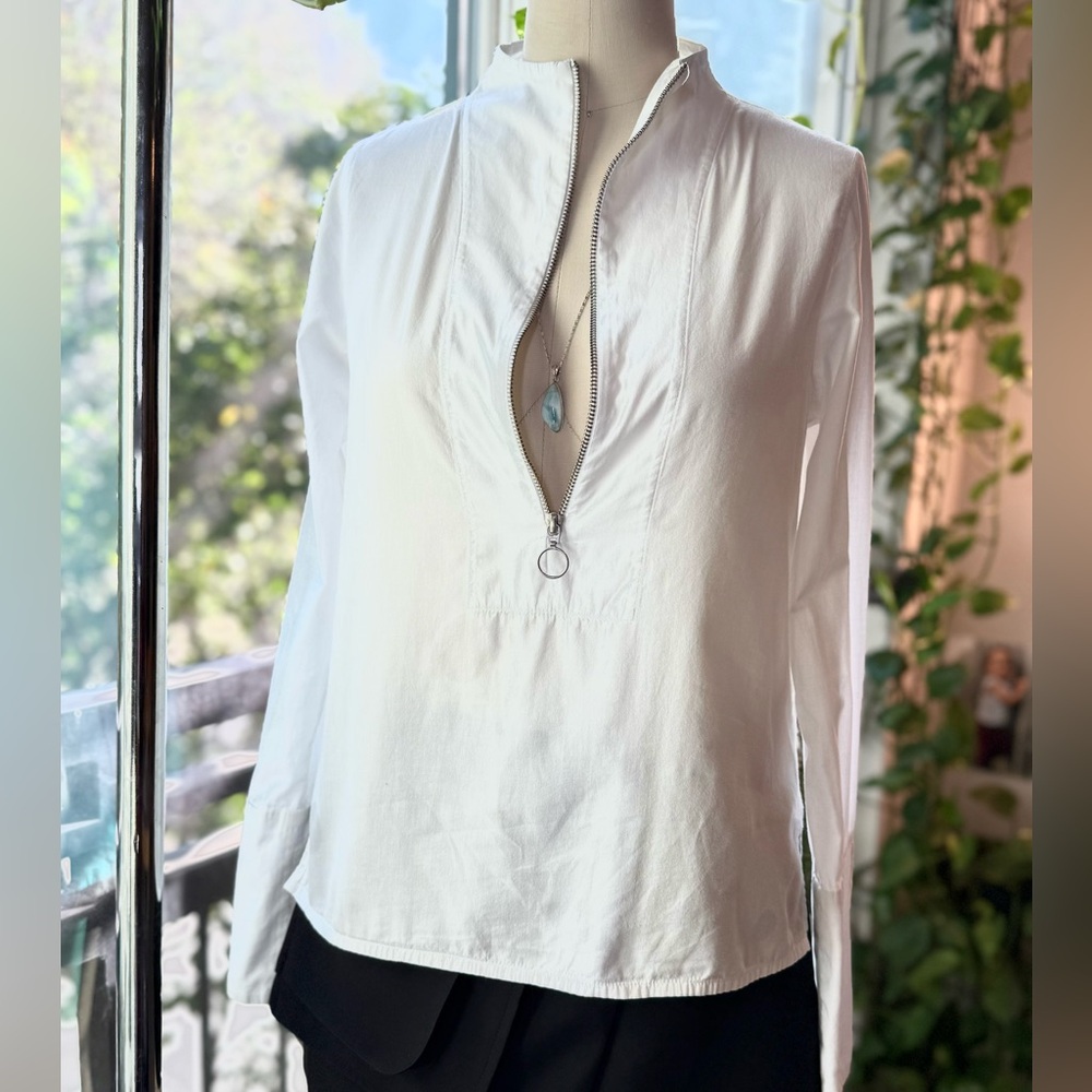 H&M Deep Zip White Blouse 🤍 Minimalist + Chic (Size 4)